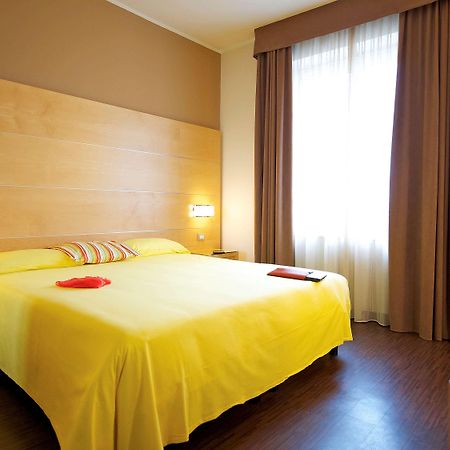 Ibis Styles Parma Toscanini Zewnętrze zdjęcie