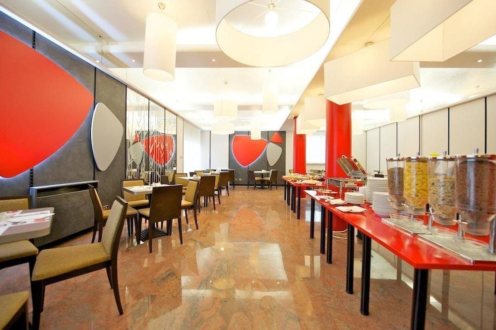 Ibis Styles Parma Toscanini Zewnętrze zdjęcie