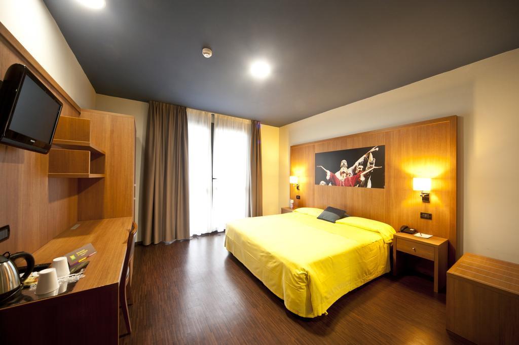 Ibis Styles Parma Toscanini Zewnętrze zdjęcie