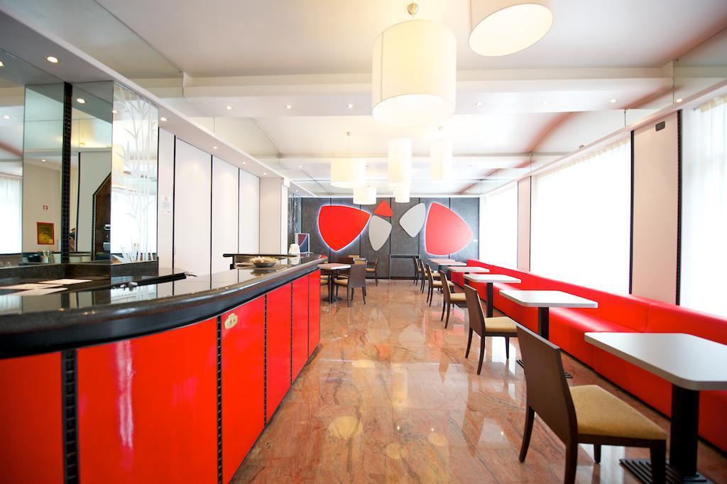 Ibis Styles Parma Toscanini Zewnętrze zdjęcie