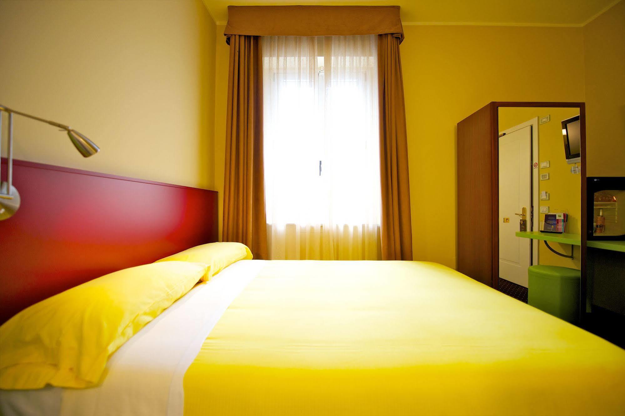 Ibis Styles Parma Toscanini Zewnętrze zdjęcie